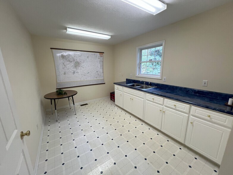 More Photos Of 556 Silver Bluff Rd, Aiken Office Residential For Sale