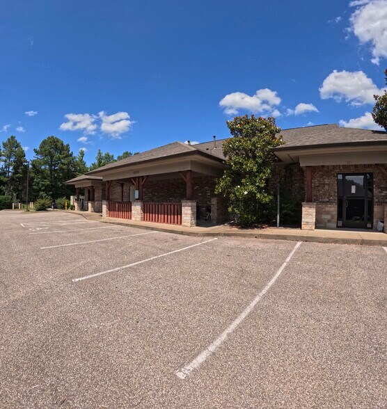 More Photos Of 11870 Cranston Dr, Arlington Office For Lease
