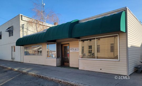 Primary Photo Of 17 S G St, Lakeview Office For Sale