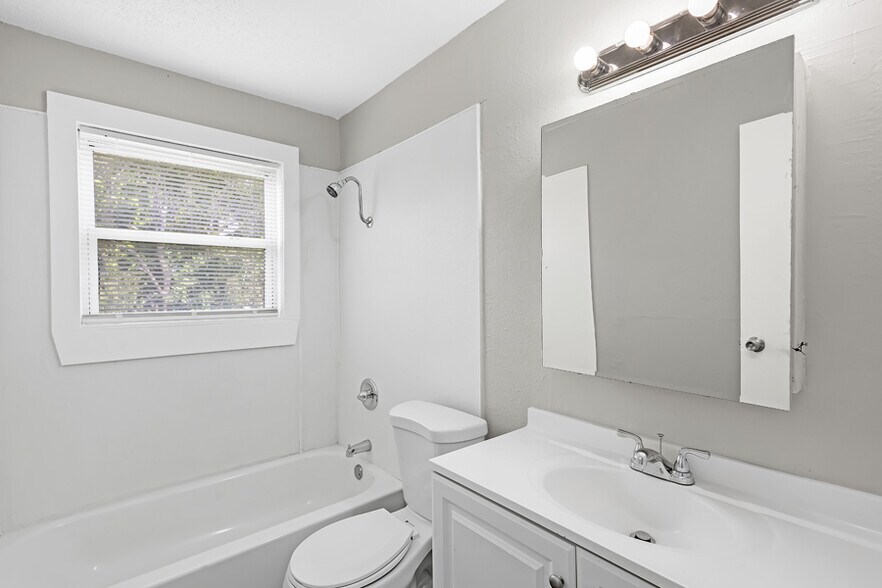 More Photos Of 12322 3rd St, Grandview Apartments For Sale