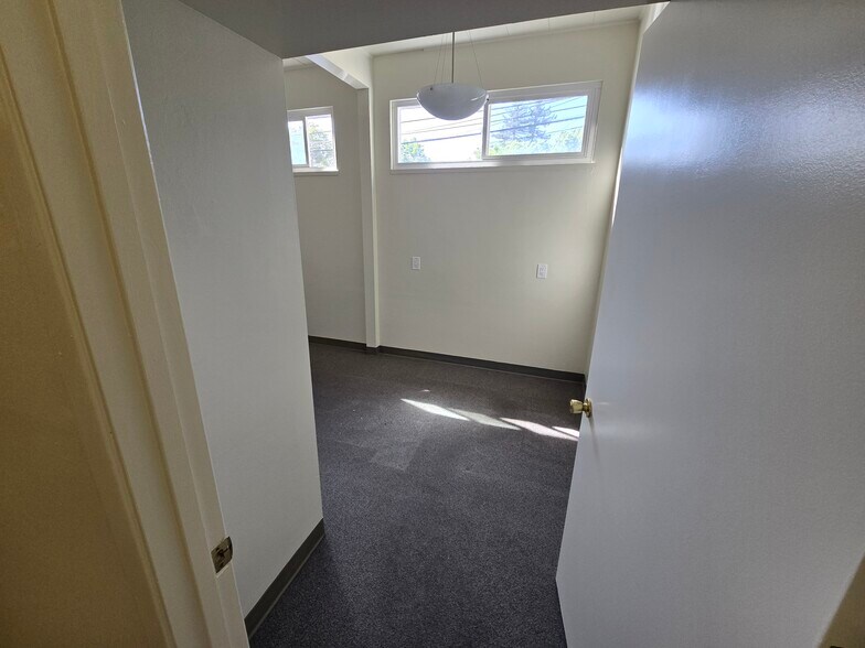 More Photos Of 190 W 25th Ave, San Mateo Storefront Retail Office For Lease