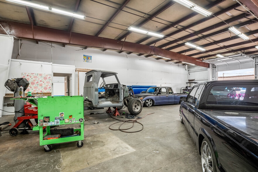 More Photos Of 1033 Avenue D, Snohomish Storefront For Lease