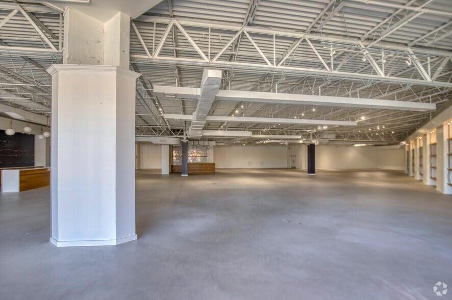 More Photos Of 14310-14394 N Dale Mabry Hwy, Tampa Unknown For Lease