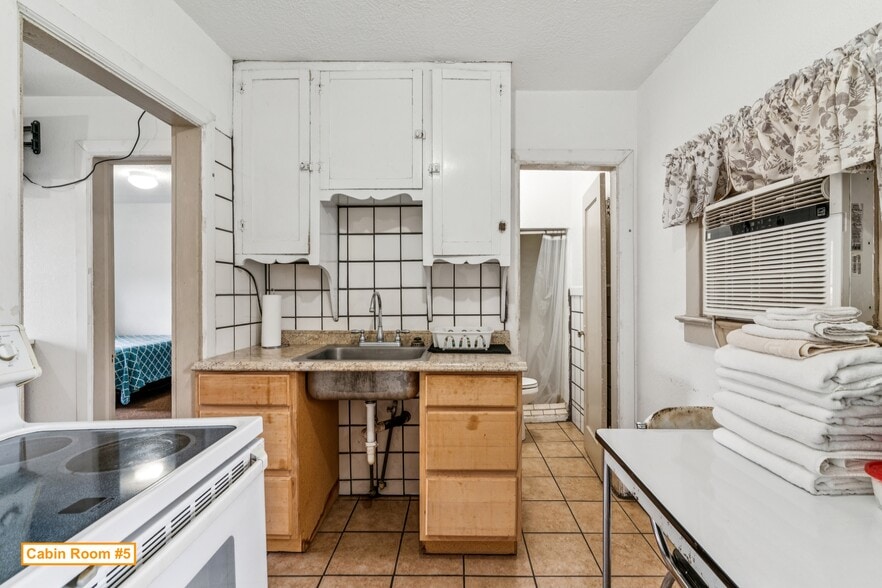 More Photos Of 110 Washington St, Huntington Hospitality For Sale