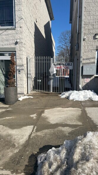 More Photos Of 265 Walker St, Staten Island Storefront Retail Residential For Lease