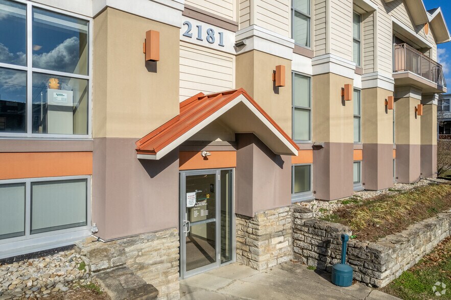 More Photos Of 2181 Victory Pky, Cincinnati Office Residential For Lease