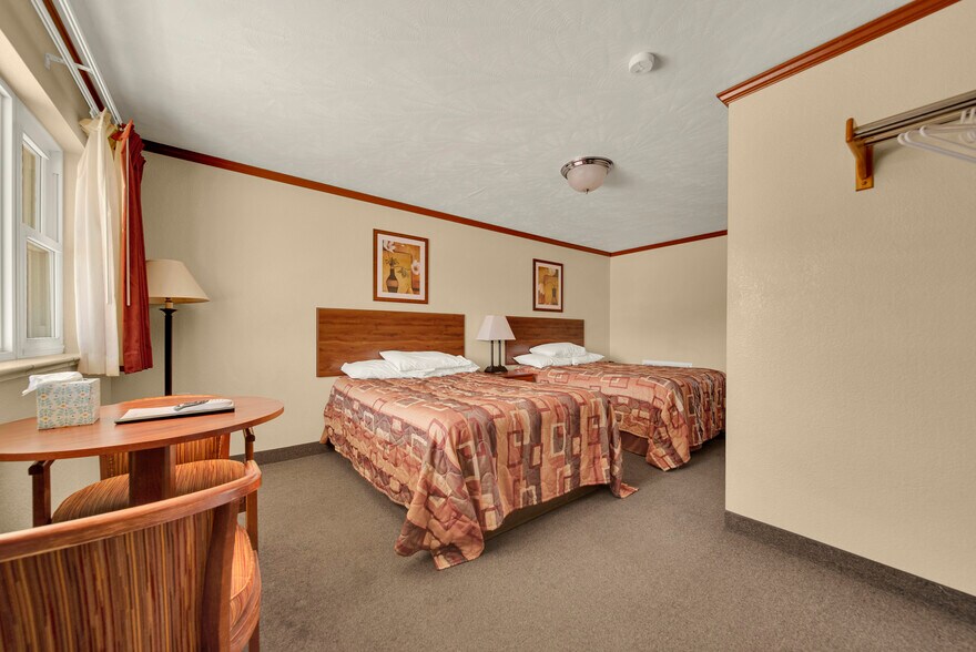 More Photos Of 625 E 1st St, Akron Hotel For Sale
