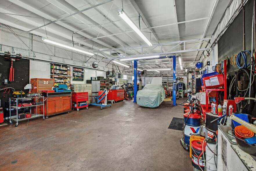 More Photos Of 355 E 14th St, San Leandro Auto Repair For Sale
