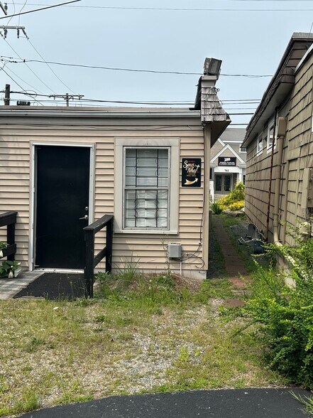 More Photos Of 705 Main St, Hyannis General Retail For Sale