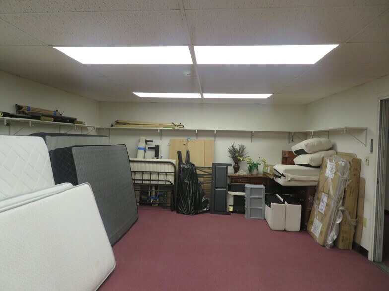 More Photos Of 12051-12083 Tech Rd, Silver Spring Light Manufacturing For Lease