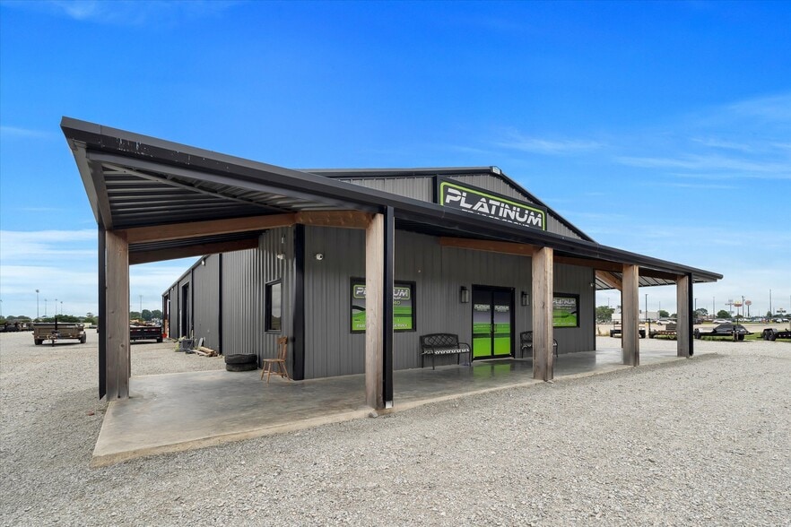 More Photos Of 538 Industrial Pk Acc rd, Trumann Flex For Lease