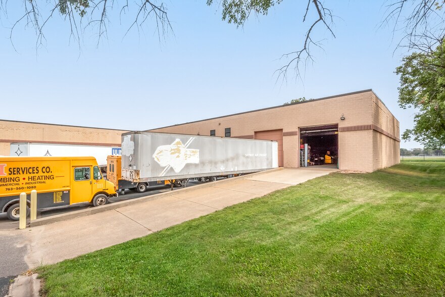 More Photos Of 1601 67th Ave N, Brooklyn Center Warehouse For Sale