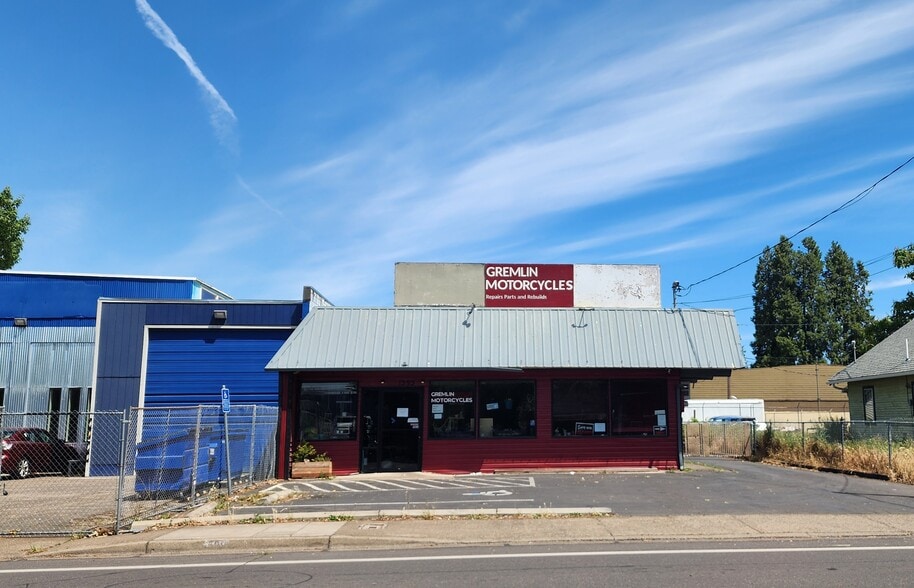Primary Photo Of 1593 W 2nd Ave, Eugene Storefront Retail Office For Lease