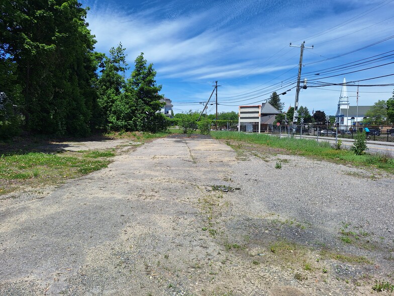 More Photos Of 77 New Salem St, Laconia Land For Sale