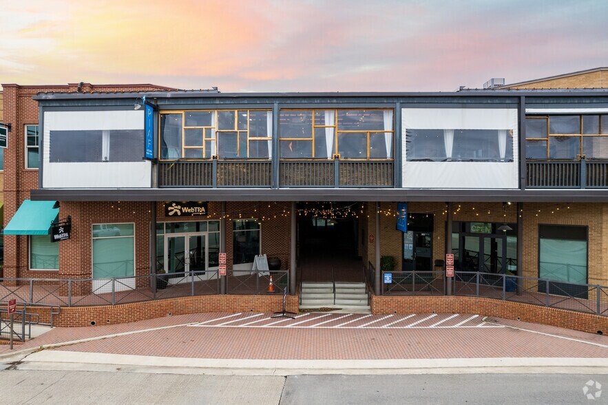 More Photos Of 129 S Main St, Grapevine Coworking Space