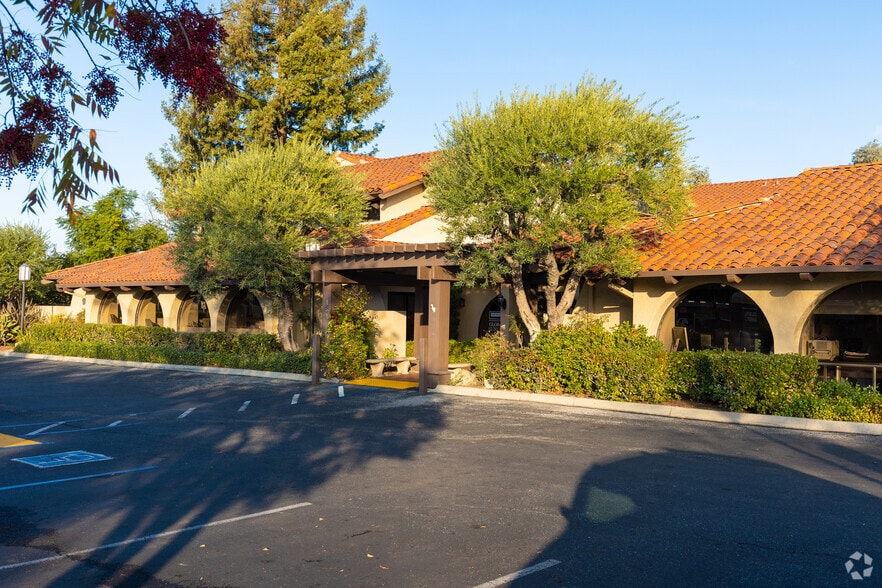 More Photos Of 161 S San Antonio Rd, Los Altos Office For Lease