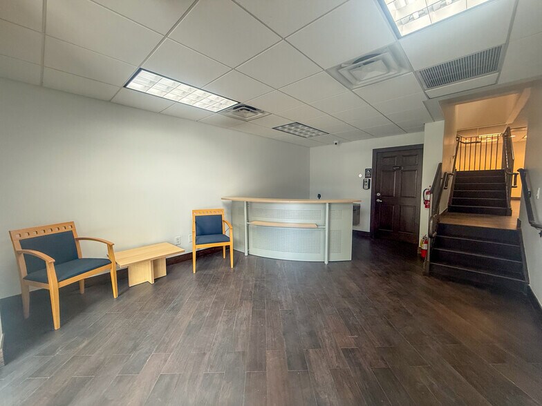 More Photos Of 3030-3050 NW 82nd Ave, Miami Showroom For Lease