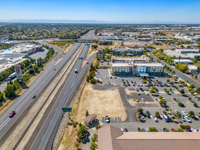 More Photos Of 2120 Freeway Dr, Woodland Land For Sale