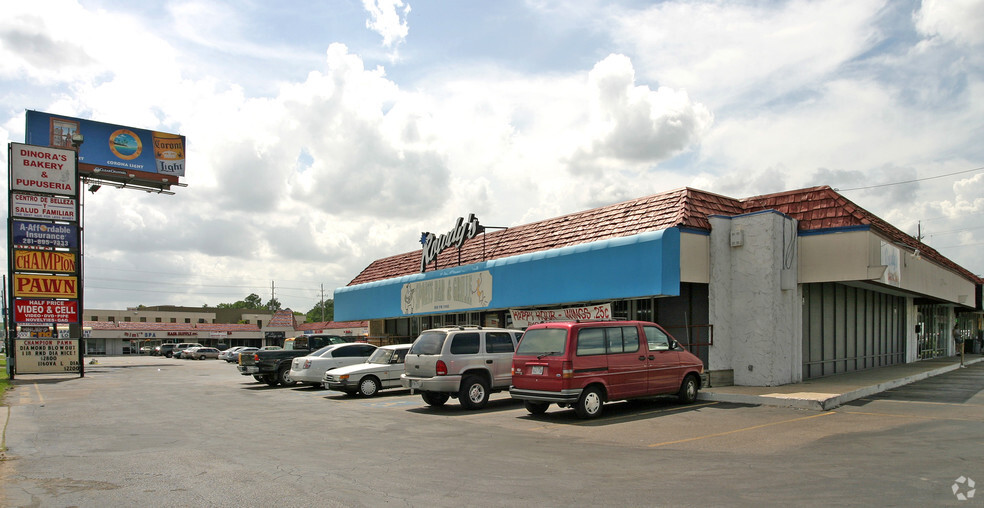 Primary Photo Of 900-992 W FM-1960, Houston Unknown For Lease