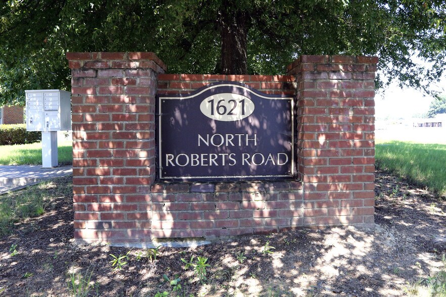 More Photos Of 1621 N Roberts Rd, Kennesaw Office For Lease
