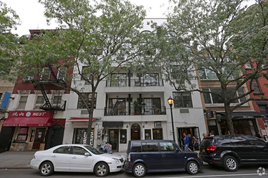 More Photos Of 214-216 E 9th St, New York Apartments For Lease