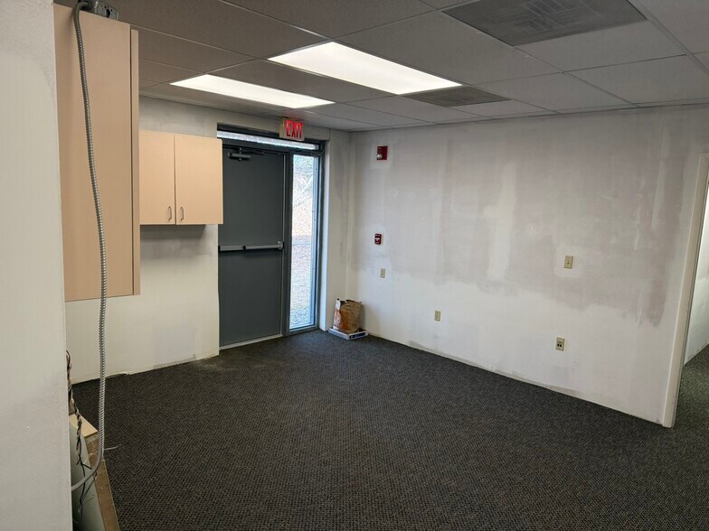 More Photos Of 2 Chelsea Pl, Clifton Park Medical For Lease