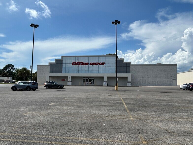 Primary Photo Of 3437 Denny Ave, Pascagoula Freestanding For Lease