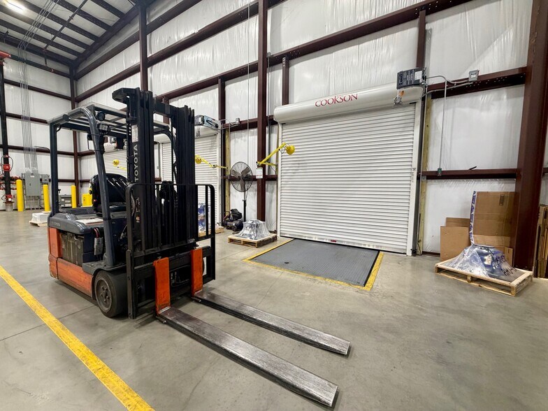 More Photos Of 4010 Deerpark Blvd, Elkton Manufacturing For Sale