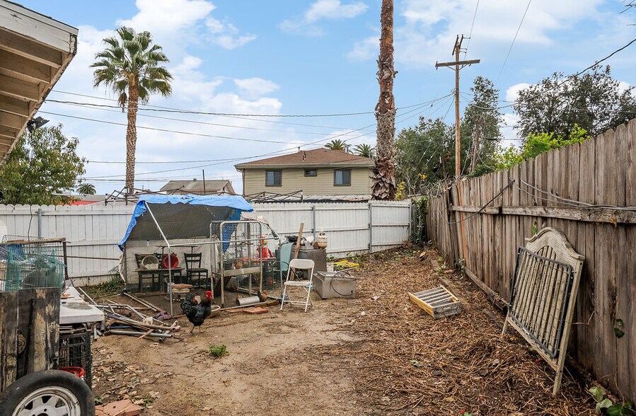 More Photos Of 6072 York Blvd, Los Angeles Freestanding For Sale