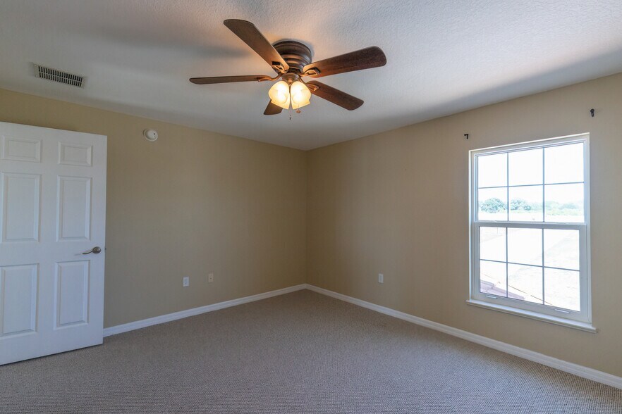 More Photos Of 1900 Oasis Blvd, Sebring Land For Sale