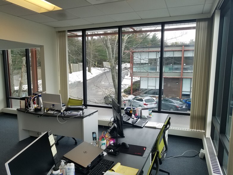 More Photos Of 822 Boylston St, Brookline Medical For Lease