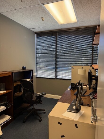 More Photos Of 5899 Whitfield Ave, Sarasota Office For Lease