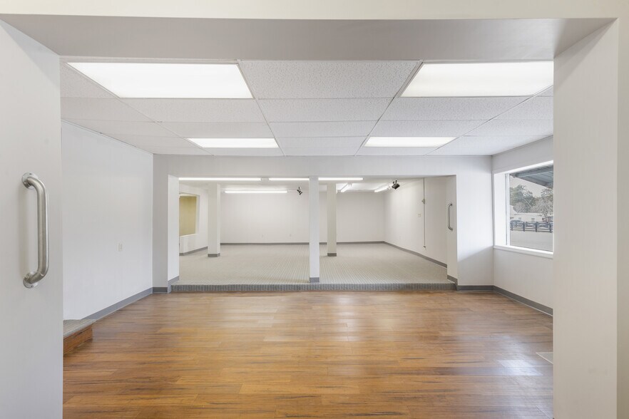 More Photos Of 3704 Andersonville Hwy, Andersonville Freestanding For Sale