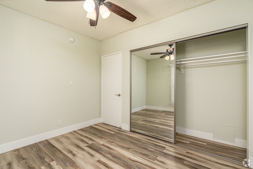 More Photos Of 10560 Haddon Ave, Pacoima Apartments For Sale