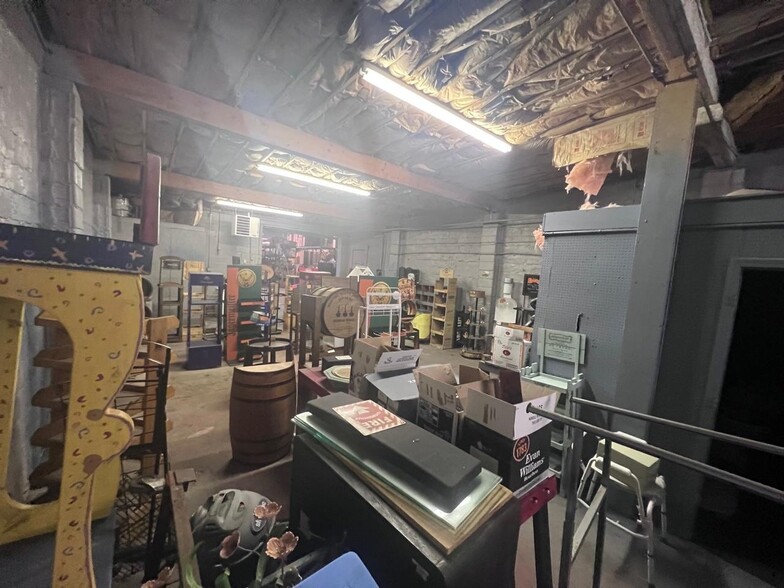 More Photos Of 1412 Adams Ave, Huntington Warehouse For Sale