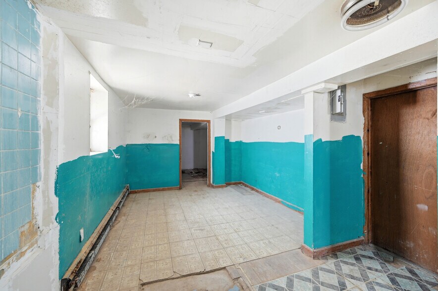More Photos Of 4 Convent Ave, Yonkers Apartments For Sale