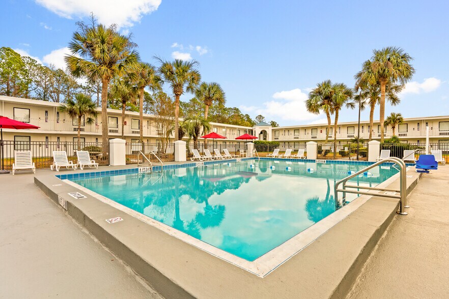 More Photos Of 1153 Airport Rd, Jacksonville Hotel For Sale