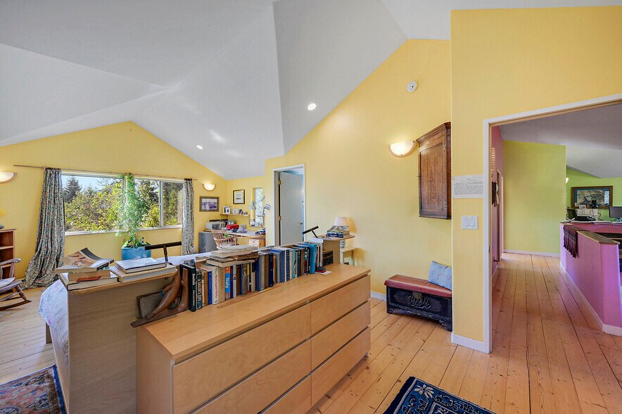 More Photos Of 1673 Woodland Dr, Port Townsend Winery Vineyard For Sale