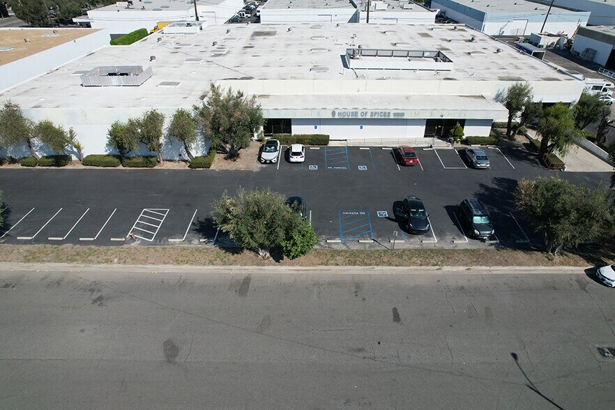 More Photos Of 13815 Struikman Rd, Cerritos Manufacturing For Sale