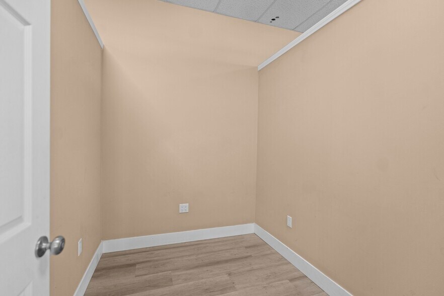 More Photos Of 9400 Valley Blvd, Rosemead Storefront For Lease