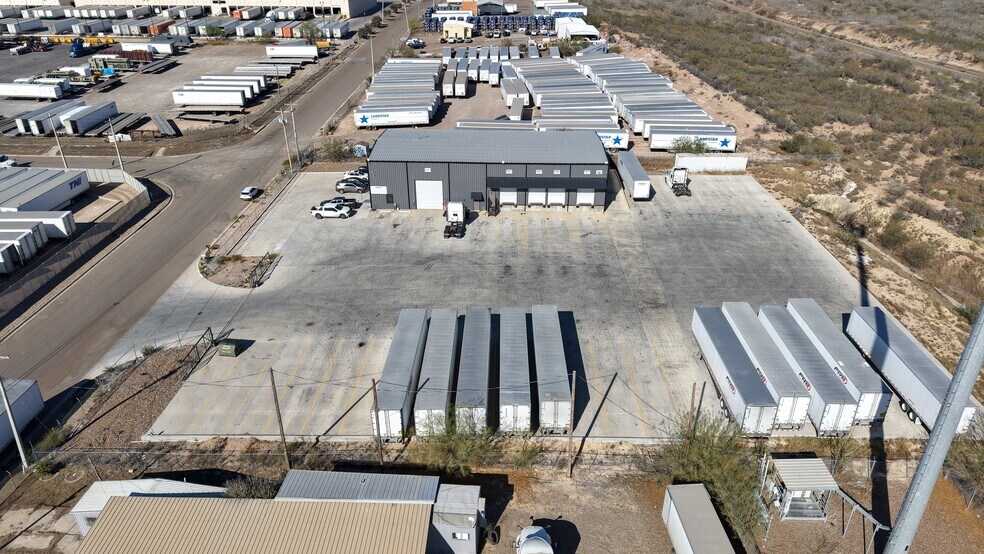 More Photos Of 13703 Cabezut Dr, Laredo Warehouse For Lease