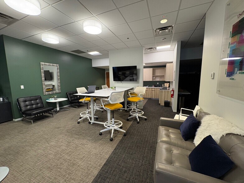 More Photos Of 103-201 University Blvd, Denver Unknown For Lease