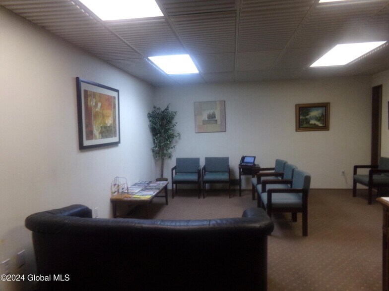 More Photos Of 7-11 Church St, Gloversville Office For Sale