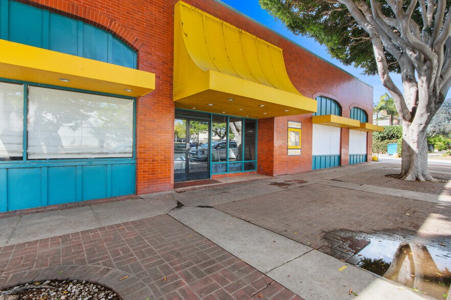 More Photos Of 1433 Wilshire Blvd, Santa Monica Restaurant For Lease