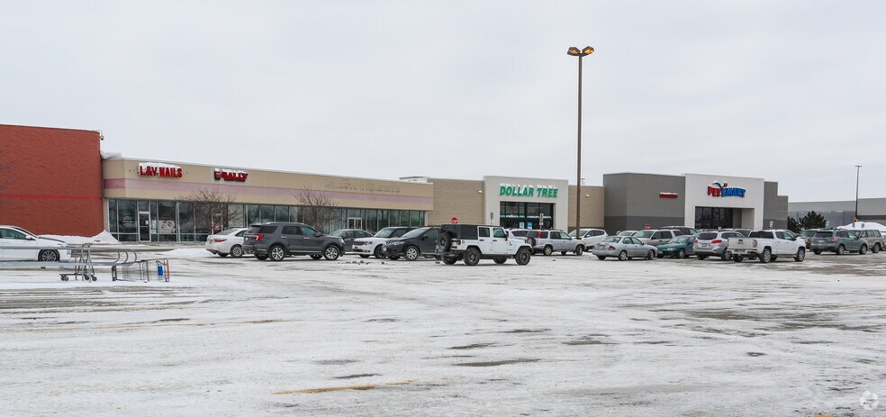 More Photos Of 443 N Rolling Meadows Dr, Fond Du Lac Freestanding For Lease