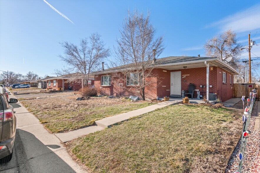 Primary Photo Of 8609 W 54th Pl, Arvada Apartments For Sale