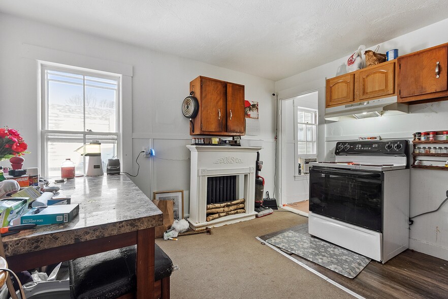 More Photos Of 61-63 Glenallen St, Winchendon Restaurant For Sale