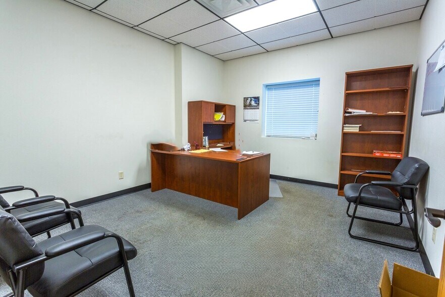 More Photos Of 8560 Delta Dr, Casper Warehouse For Lease