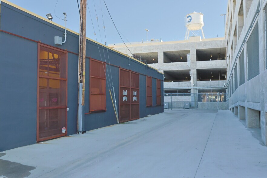 More Photos Of 2014-2022 E 7th St, Los Angeles Office For Lease