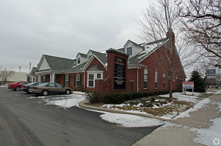 More Photos Of 2104 E Eleven Mile Rd, Warren Office For Lease